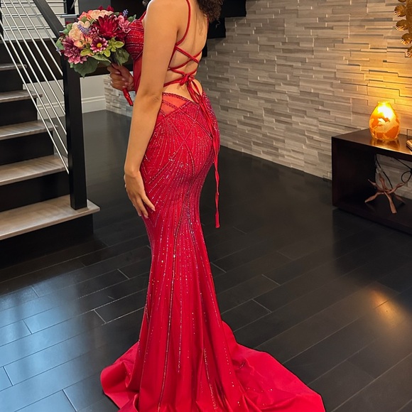 Elegant Red Prom Dress - Picture 2 of 3
